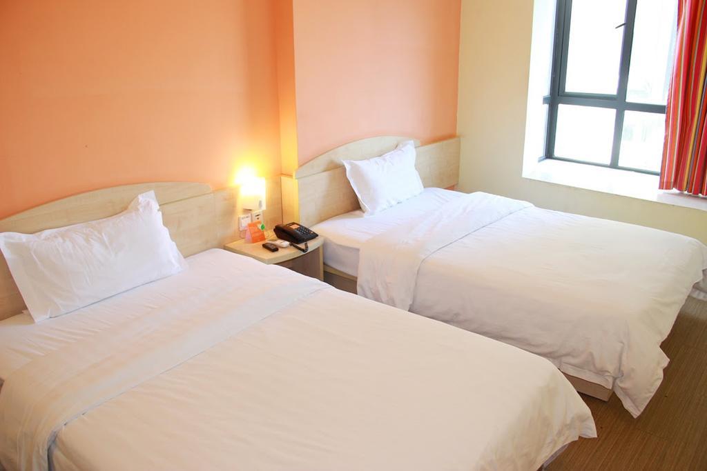 7Days Inn Chongqing Daxigou Renhe Street Exterior foto